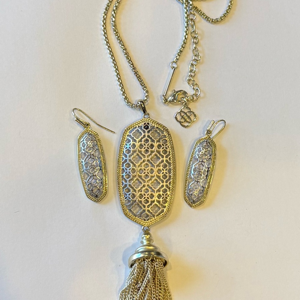 Kendra Scott mixed metal earrings and necklace set.